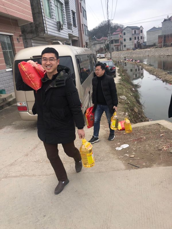 精准扶贫在行动,入户走访暖人心